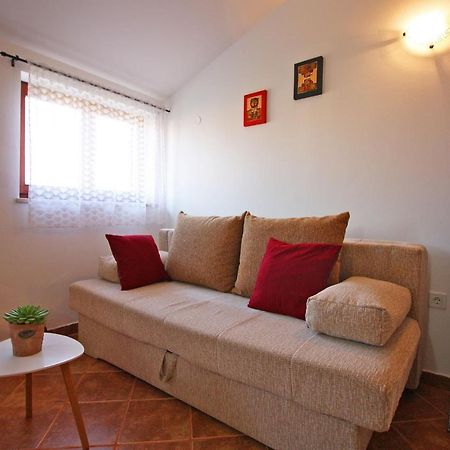 Brijunisol - 3 Apartments Top Position Near The Beautiful Beach ฟาชานา ภายนอก รูปภาพ