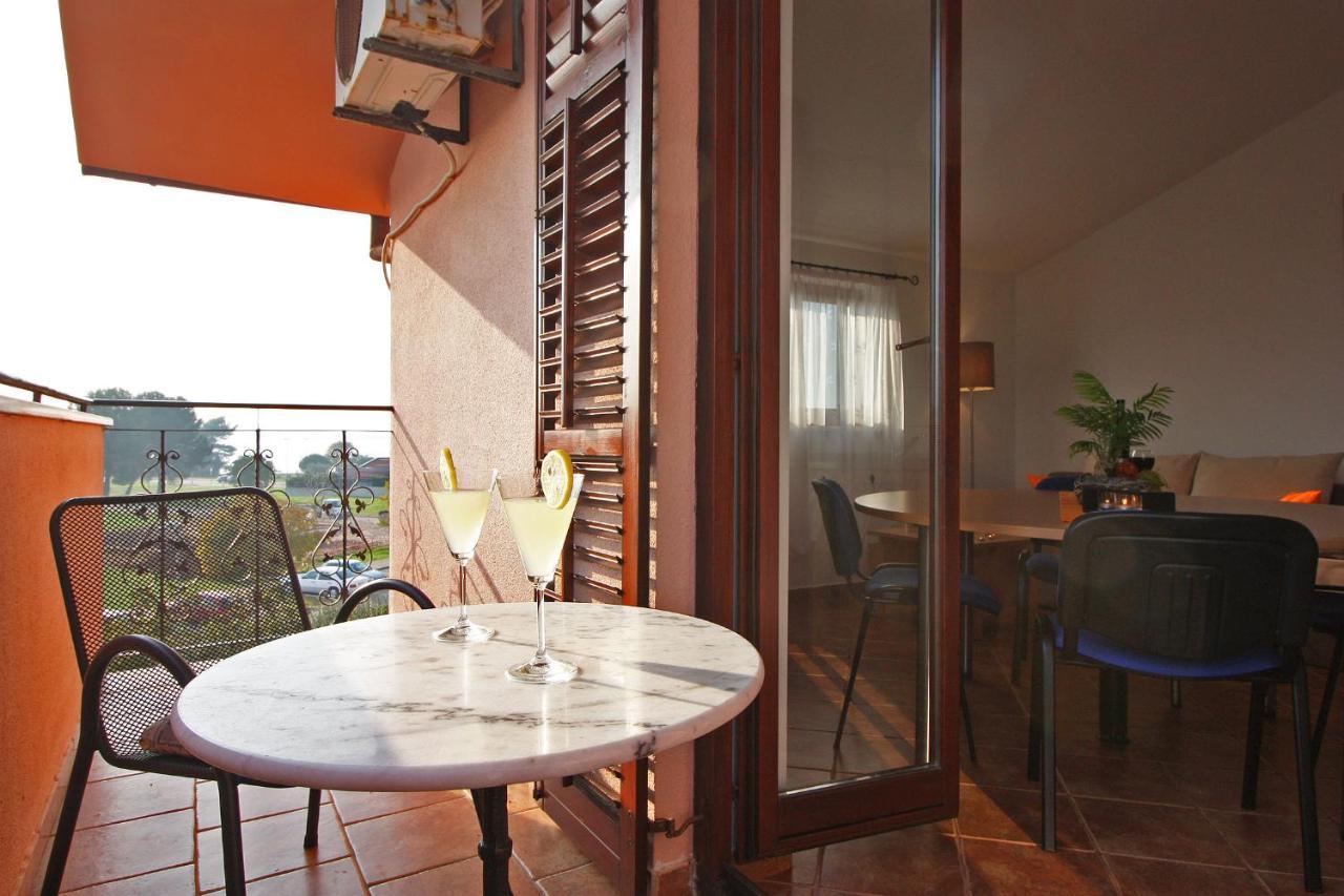 Brijunisol - 3 Apartments Top Position Near The Beautiful Beach ฟาชานา ภายนอก รูปภาพ