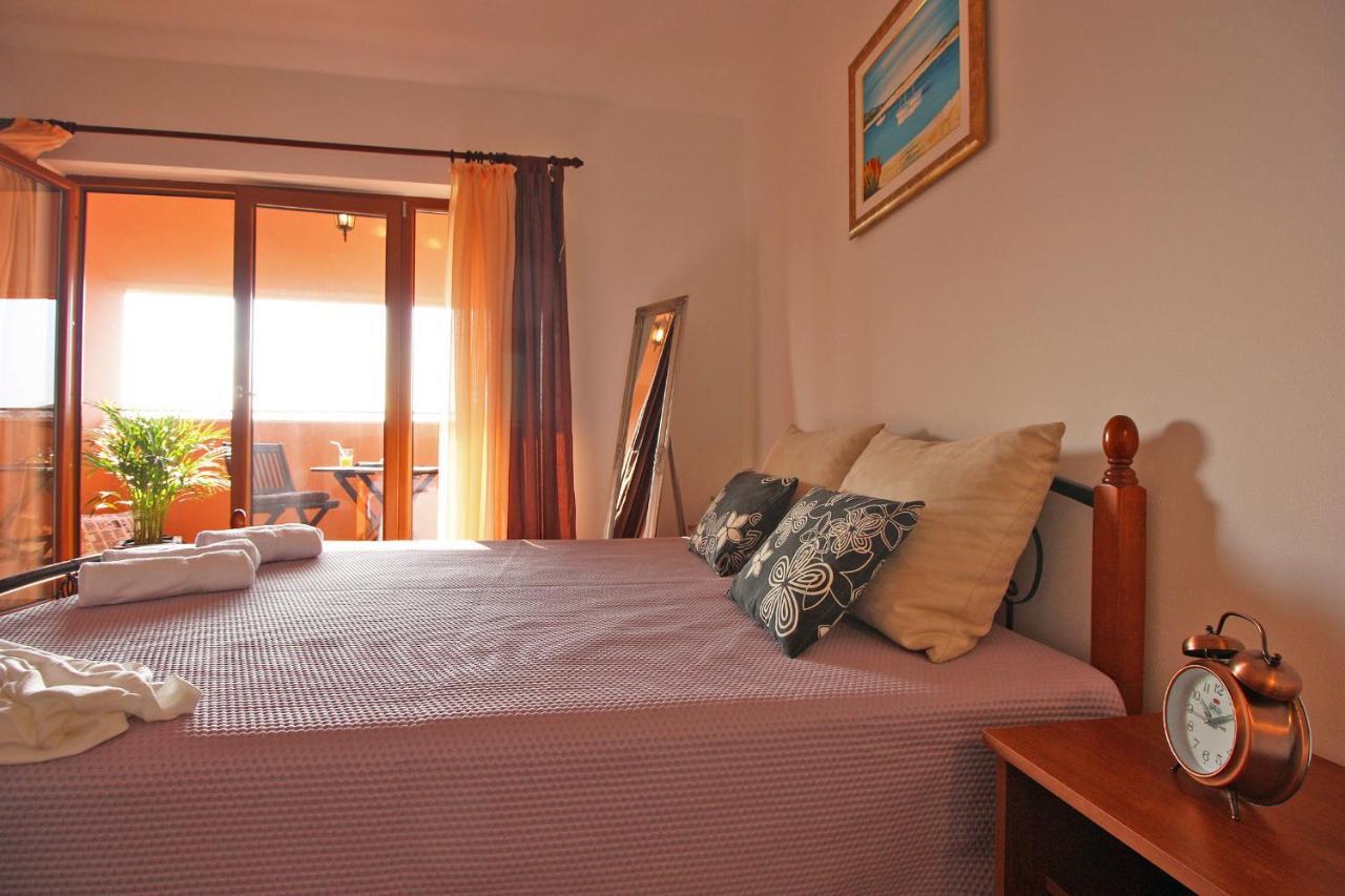 Brijunisol - 3 Apartments Top Position Near The Beautiful Beach ฟาชานา ภายนอก รูปภาพ