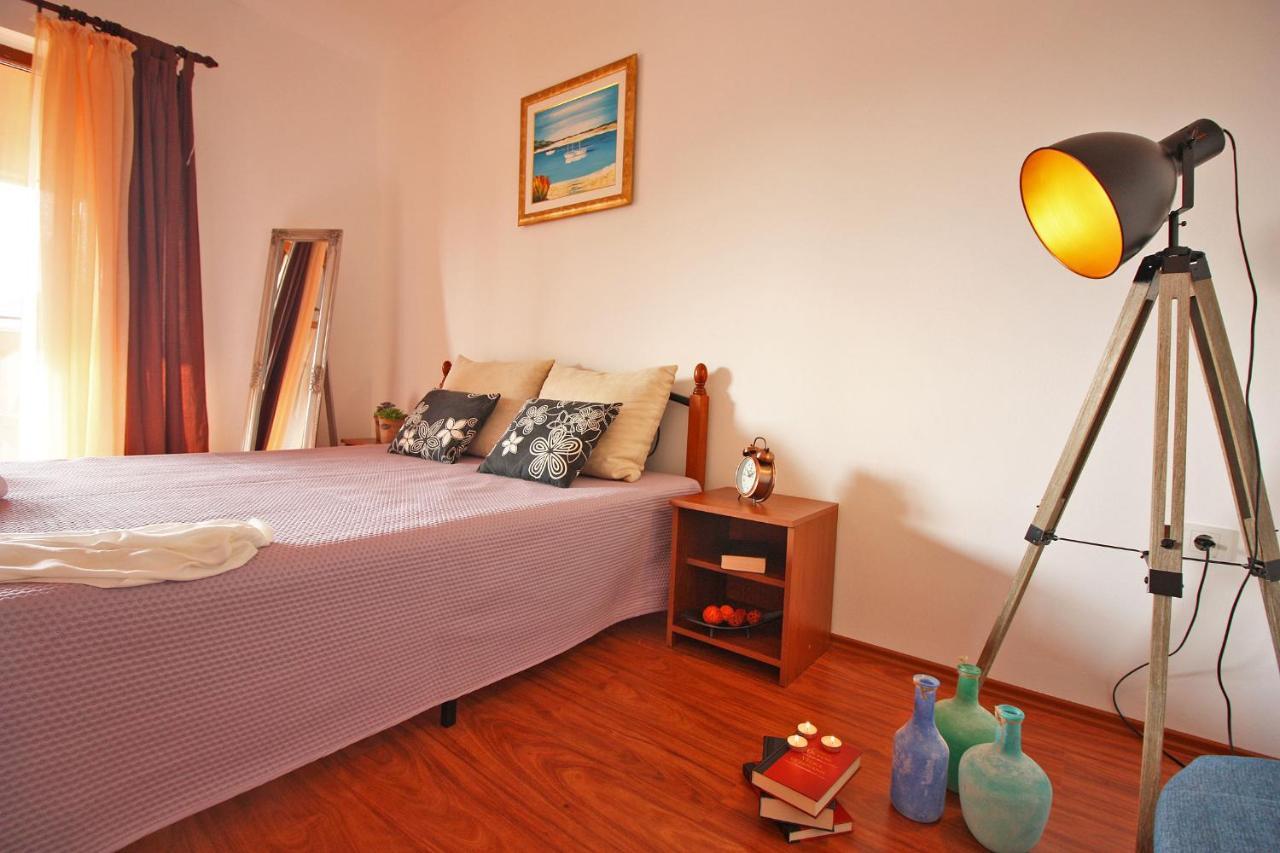 Brijunisol - 3 Apartments Top Position Near The Beautiful Beach ฟาชานา ภายนอก รูปภาพ