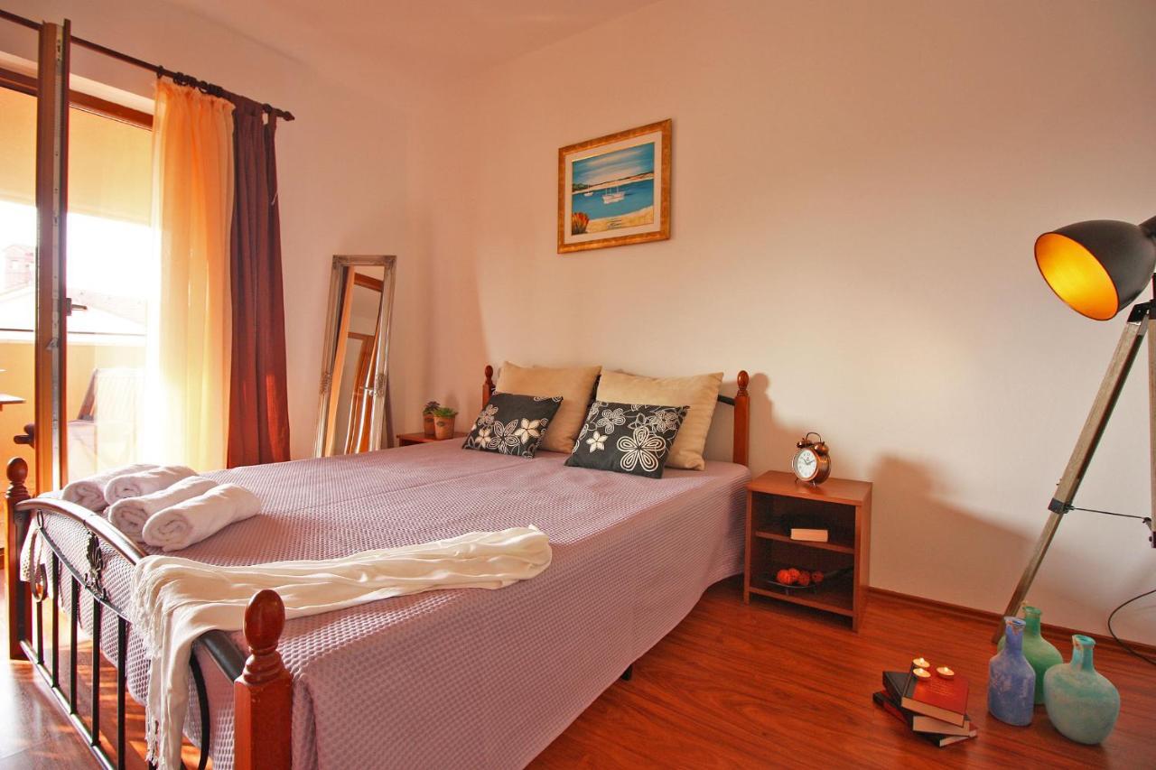 Brijunisol - 3 Apartments Top Position Near The Beautiful Beach ฟาชานา ภายนอก รูปภาพ